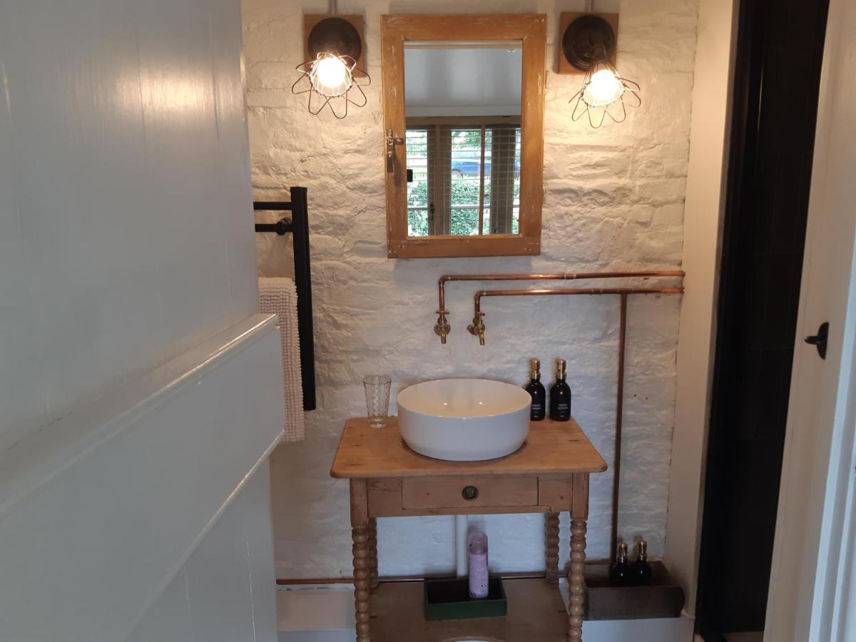 Huberts, Hotel Wedmore ภายนอก รูปภาพ